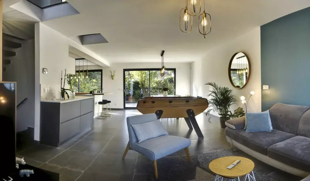 Espace de vie design - Carrelage & Peinture par Nuanciel